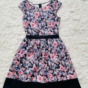 Dress with floral print